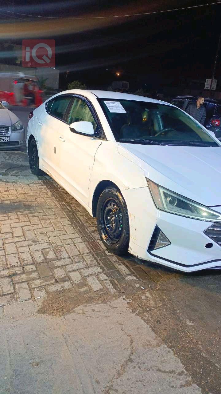 هیوندای ئەلەنترا